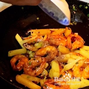 怎么做椒盐土豆虾