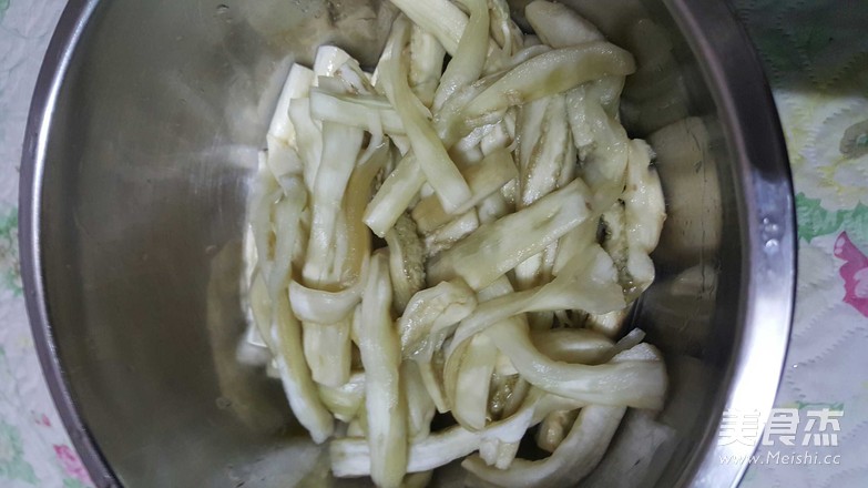 凉拌茄子的做法