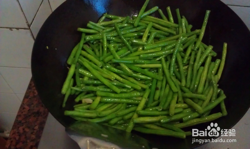 蒜子炒豇豆怎么做
