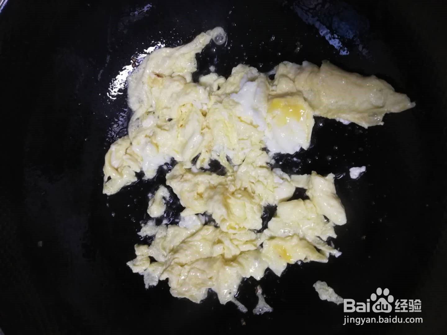 红椒炒鸡蛋的做法