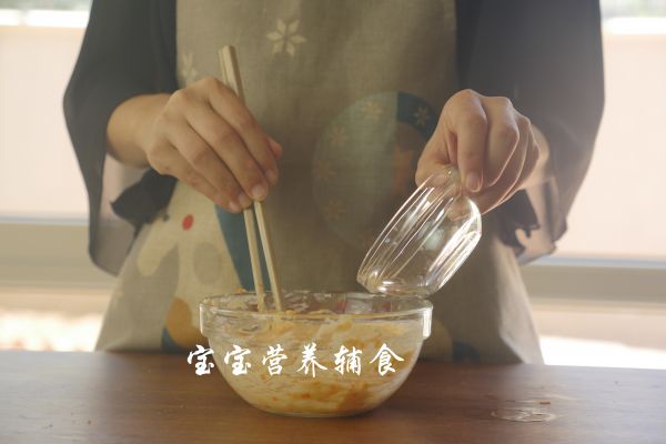 宝宝辅食-宝宝不爱吃饭是辅食喂养时忽略
