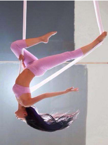 女星最受欢迎项目，不能错过的空中瑜伽！