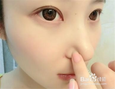 鼻子毛孔粗大原因，脸上毛孔粗大怎么治？