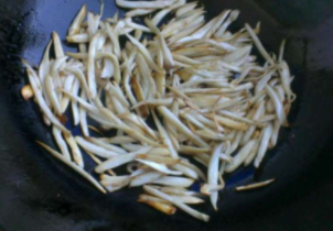 美食—如何做好吃的干煸杏鲍菇