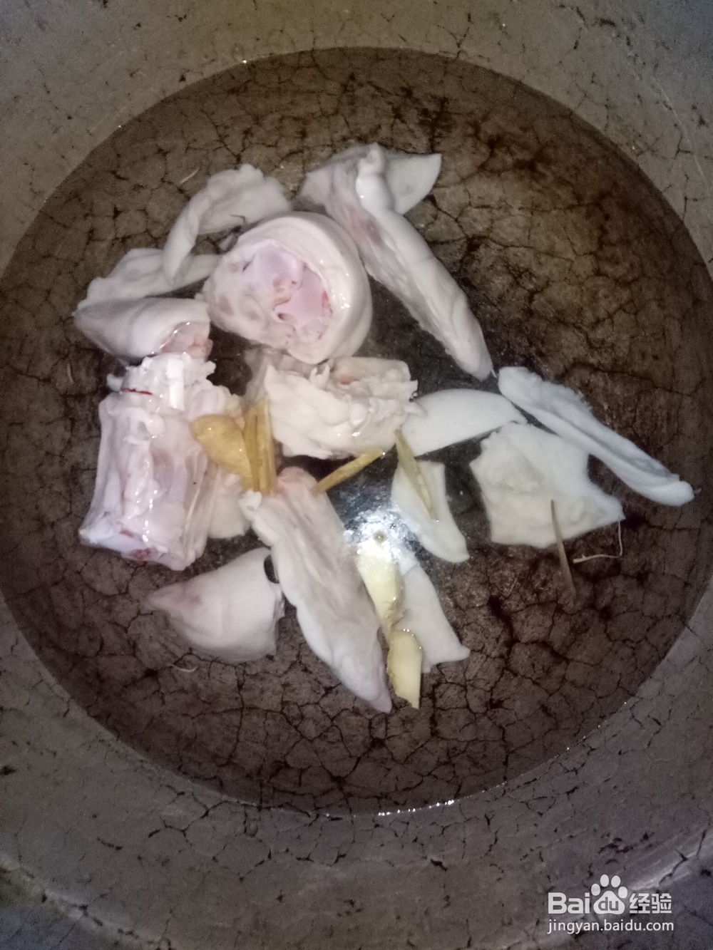高压锅炖黄豆莲藕猪蹄汤的做法