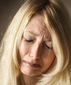 改掉皱眉的窍门