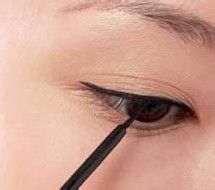 内双眼皮怎样化妆