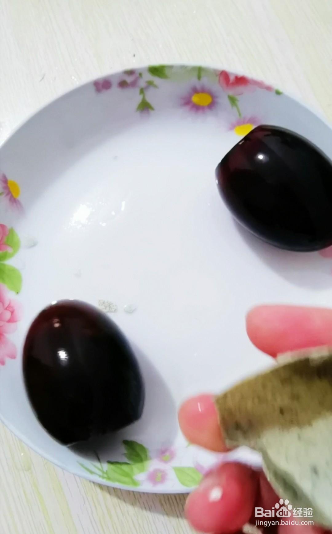 简单做好吃的凉拌皮蛋豆腐