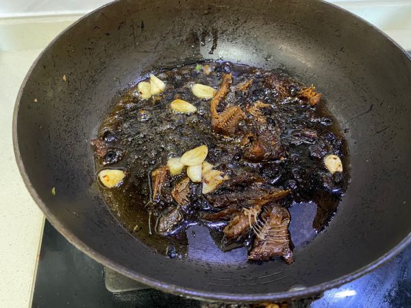 豆豉鲮鱼炒苦瓜