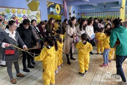 母鸡下蛋游戏玩法规则