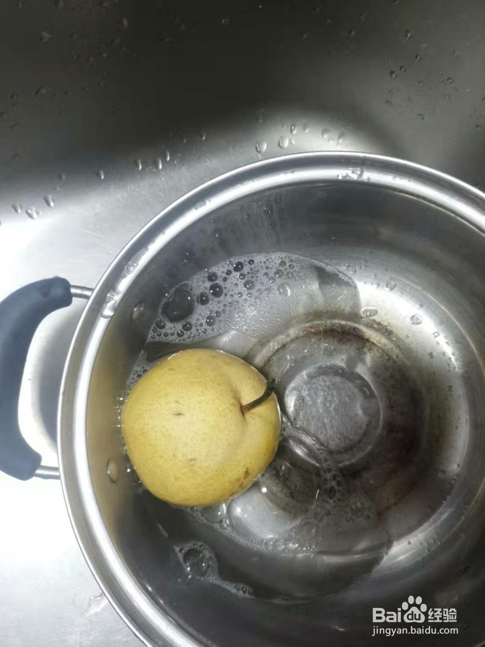 养身饮品之冰糖雪梨水