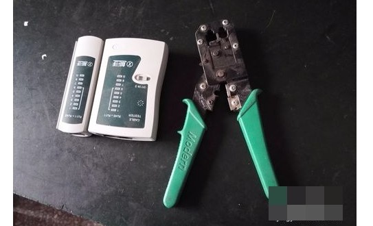 水晶头接触不良 网络连不上