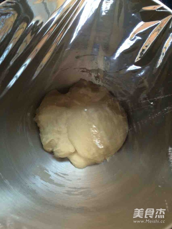 豆沙夹馅面包