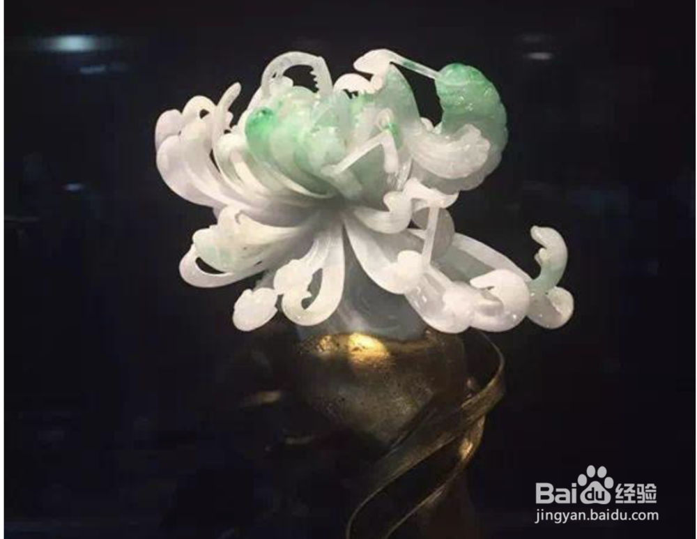 翡翠雕刻很重要，能让一件翡翠起死回生
