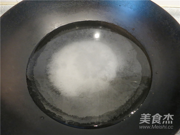 金枪鱼贝果三明治