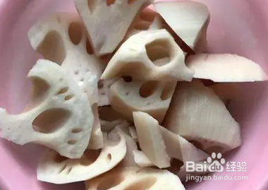 如何做排骨藕汤