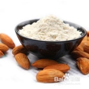 如何制作祛痘排毒的面膜?