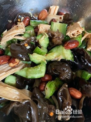 如何做出好吃的凉拌腐竹黄瓜