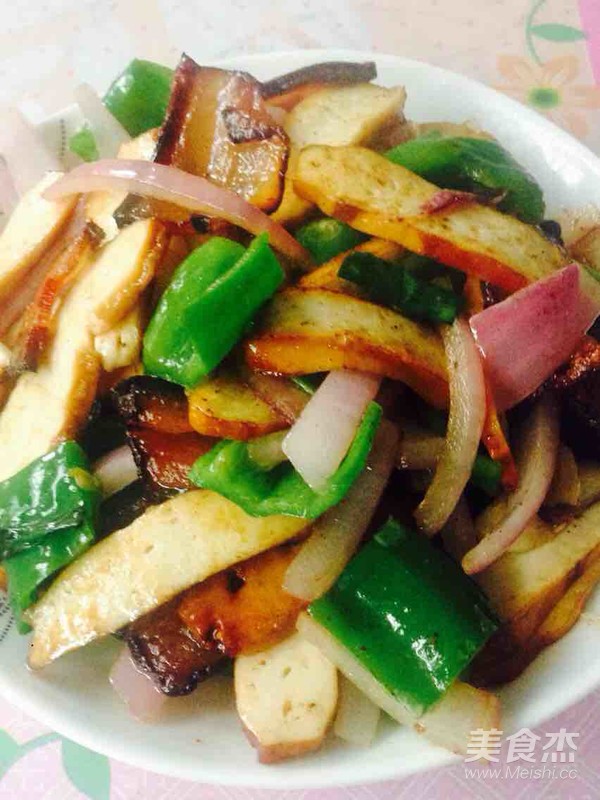 酱肉炒豆干的做法