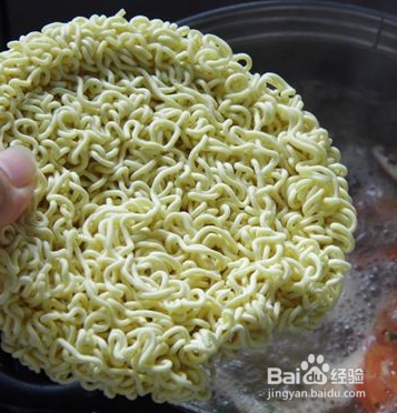 色香味俱佳的港式餐蛋面