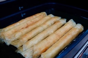超好吃臭豆腐春卷的做法