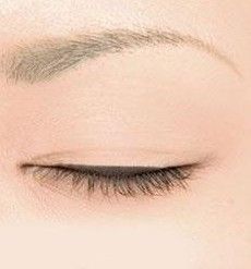 怎样画好眼线，让眼睛大一倍？