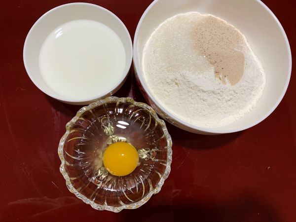 牛奶小面包first