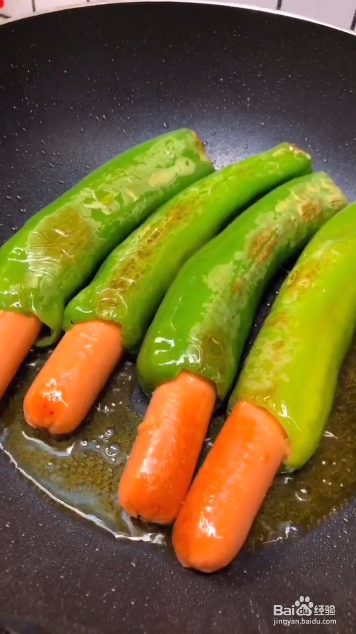 如何制作美食烧烤青椒火腿?