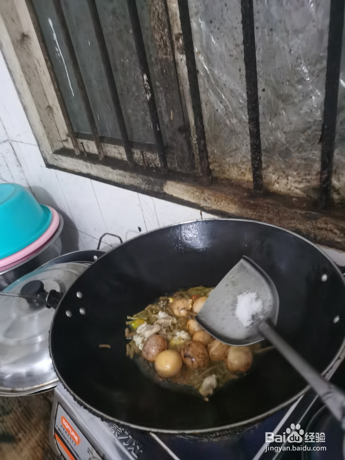 如何炒鸡内蛋和蛋肠?