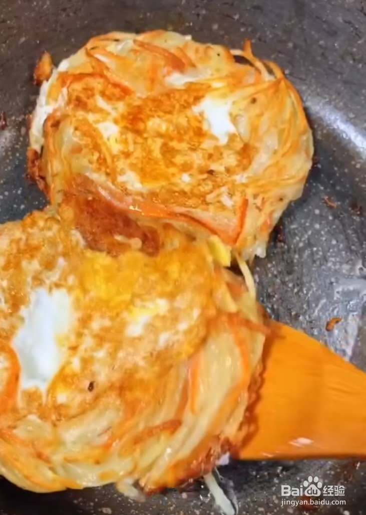 #新人打卡#土豆胡萝卜鸡蛋饼怎么做