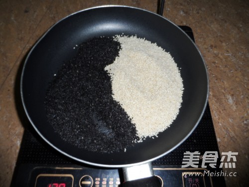 双麻花生糖的做法