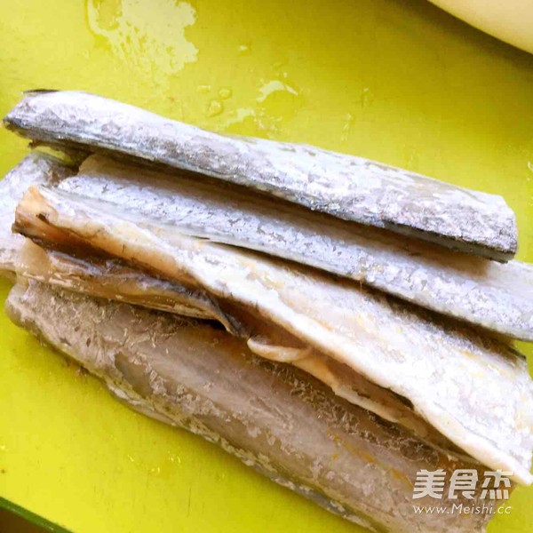 红烧带鱼的做法