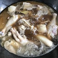 如何制作台式黑麻油鸡酒面