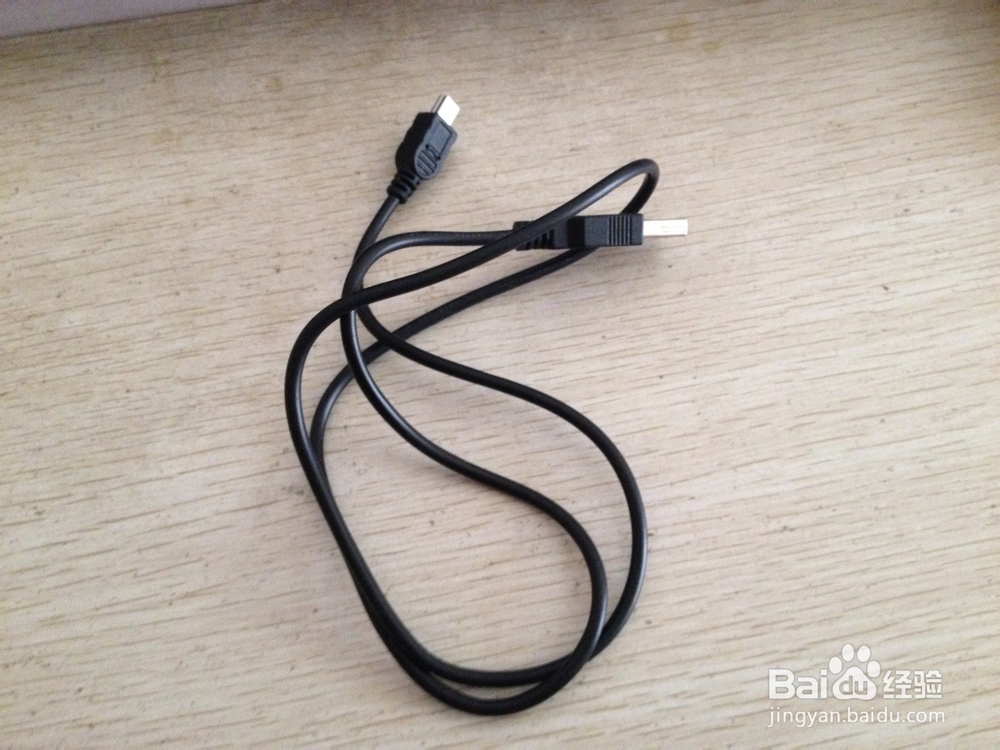 如何用数据线和数据线绑绳做简易手机支架