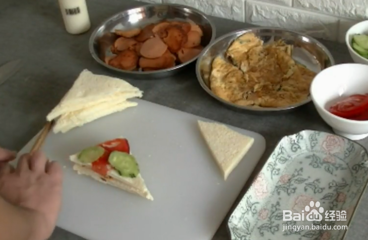 #新人打卡#三明治该怎么做？教你快速制作三明治