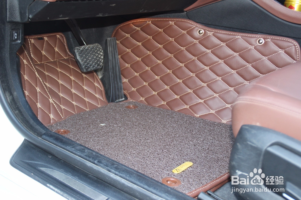 汽车脚垫哪种好 汽车脚垫如何选择？
