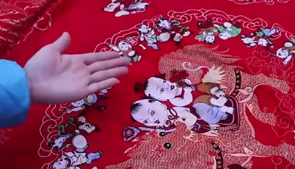 被子上的黄渍和霉斑怎么去除