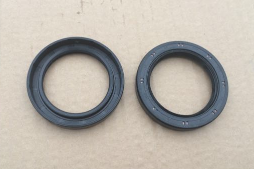 五菱宏光s半轴油封什么型号