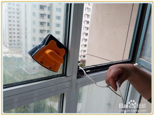 高层楼房怎样擦玻璃窗