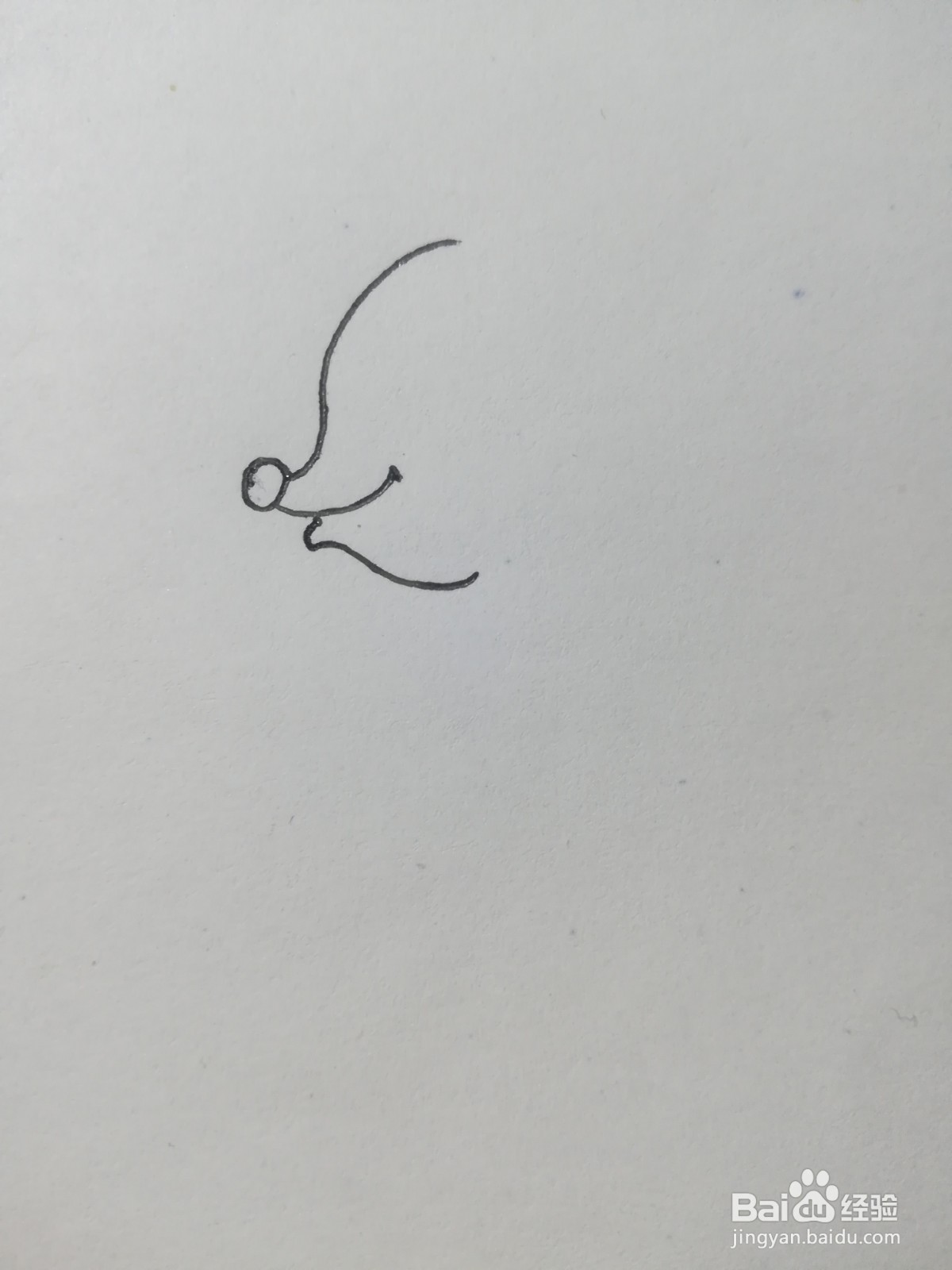 怎么画踢球的小老鼠简笔画