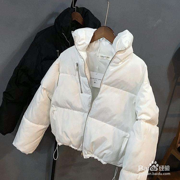 羽绒服有静电吸灰怎么去除