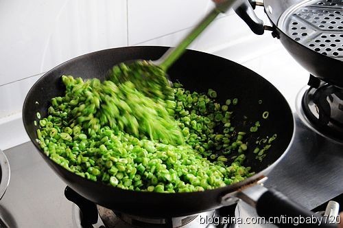 鲜豆角韭菜虾仁儿饺子