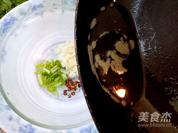 凉拌豆油皮菜谱