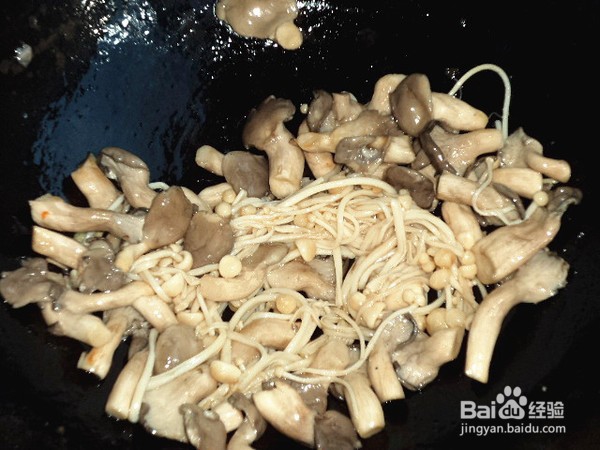 如何制作红绿双菇