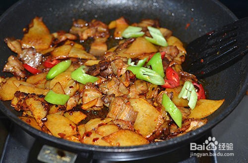 不一样的土豆回锅肉