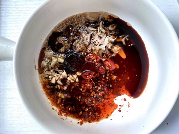 低卡酸辣海鲜面