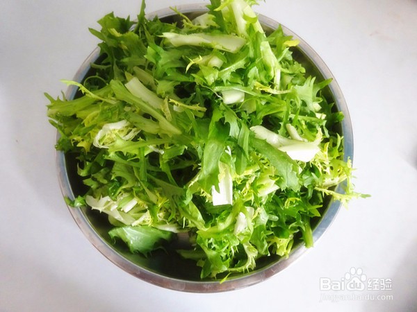 羊肉炒苦菊的做法