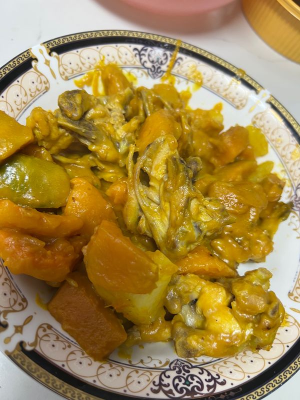 南瓜土豆炖鸡叉骨