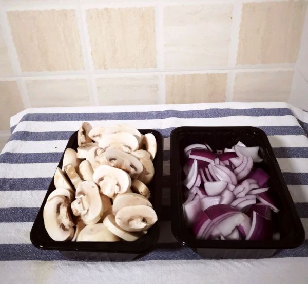 菌菇番茄牛肉丸意面