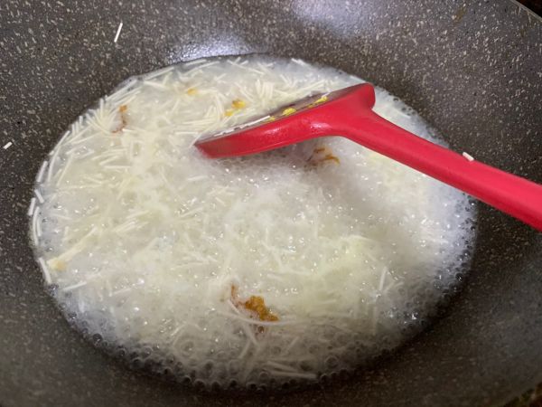 鲜虾香菇西兰花面